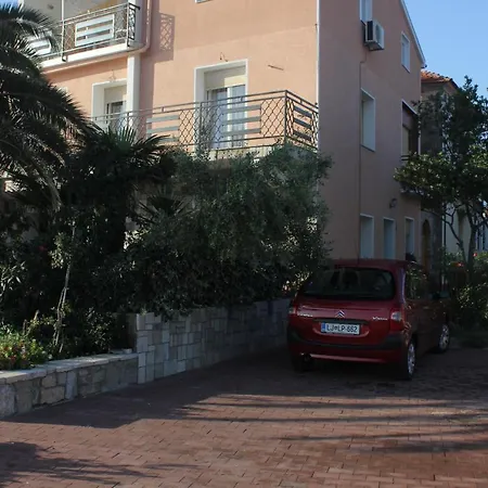 By The Sea Poljana, Ugljan - 8450 פרקו